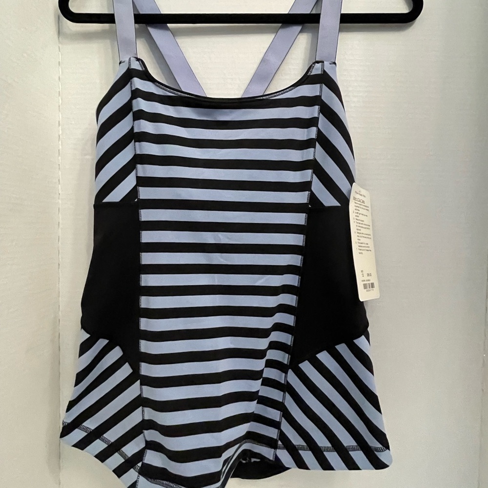 Lululemon Work It Out Tank
Sea Stripe Polar Haze Black / Black Size 12 NWT